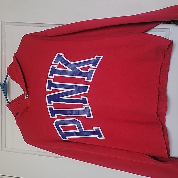 Sweaters - Pink crop sweater